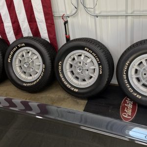 No Reserve: 14×6.5″ 10-Spoke Wheels for Shelby Mustang GT350