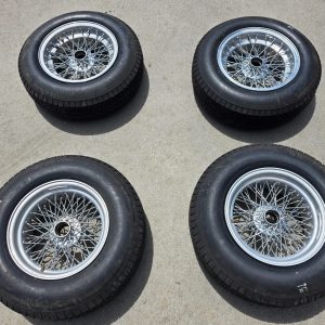 No Reserve: 15×7″ and 15×7.5″ Ruote Borrani Wire Wheels for Ferrari