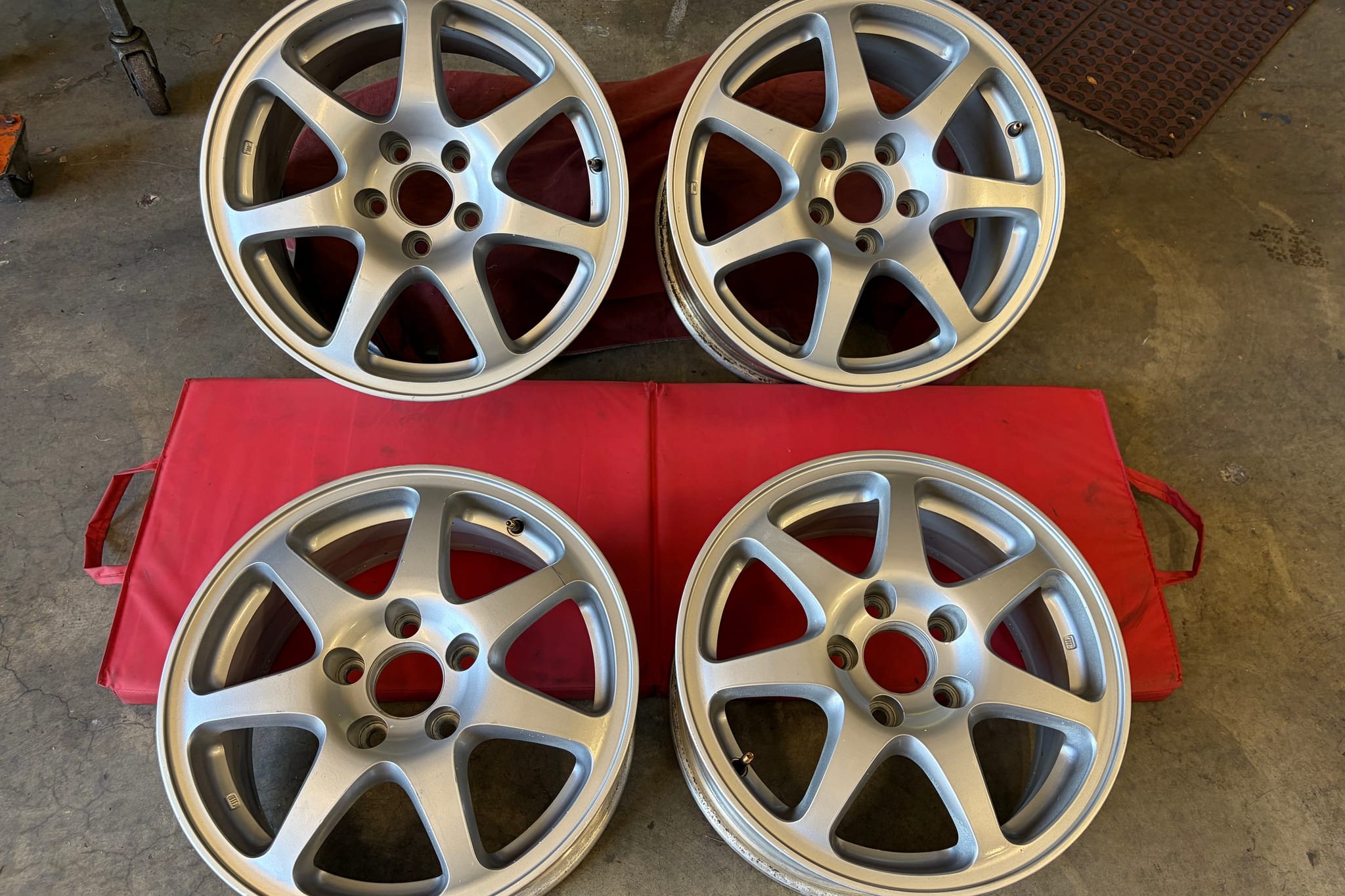 No Reserve: 16×7″ and 17×8.5″ Wheels for NSX