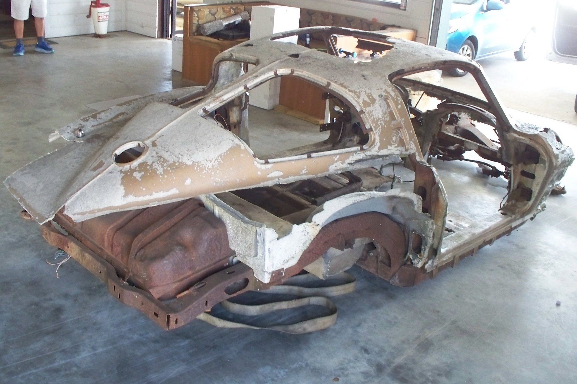 No Reserve: 1963 Chevrolet Corvette Split-Window Coupe Chassis & Body Project