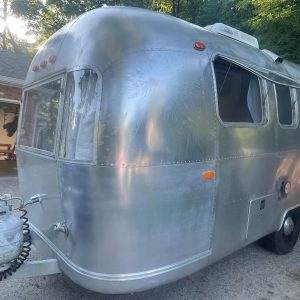 No Reserve: 1969 Airstream Special Land Yacht Caravel 18′ Travel Trailer
