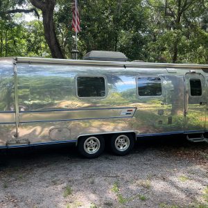 No Reserve: 1974 Airstream International Land Yacht Ambassador