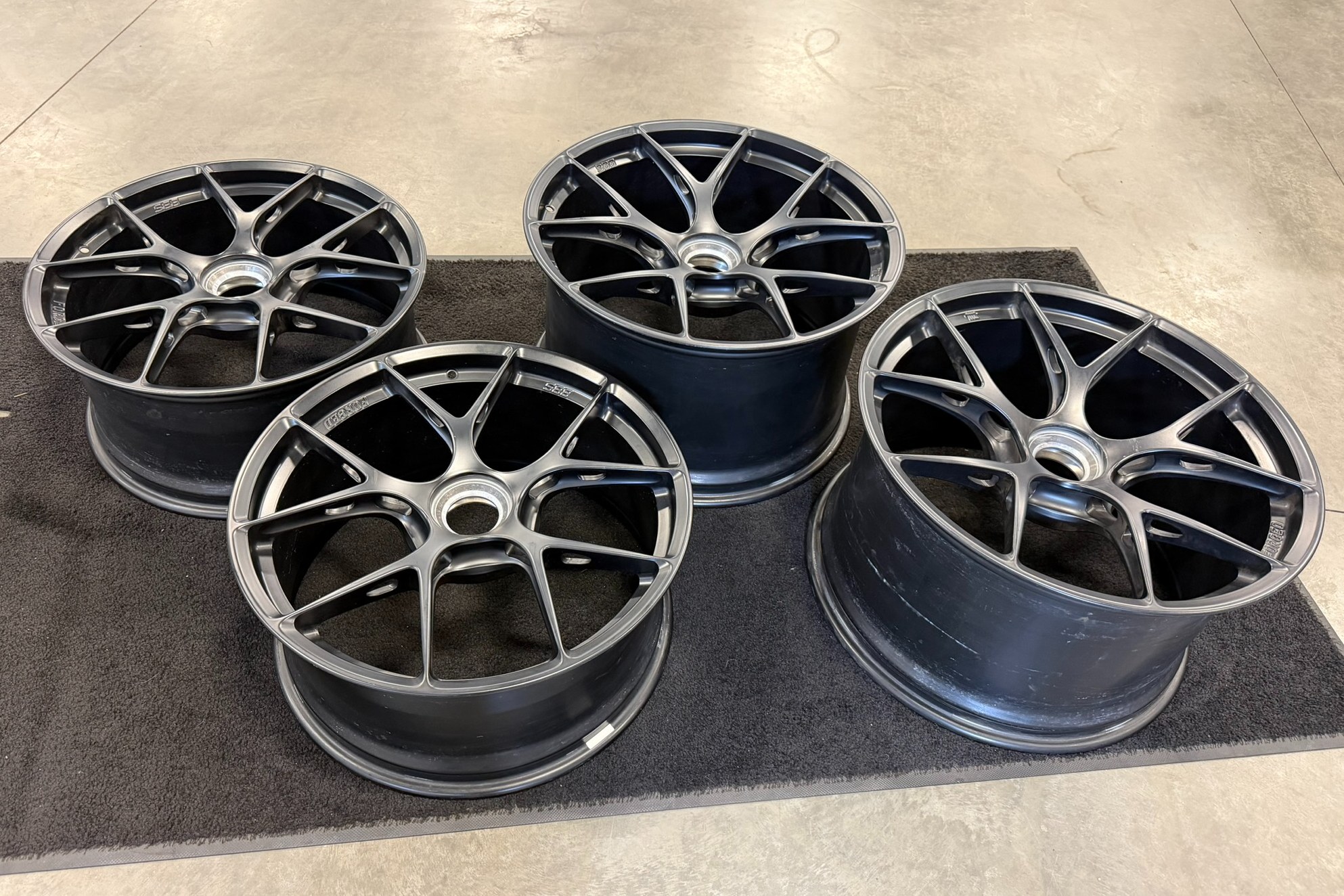 No Reserve: 20×9.5″ and 21×12.5″ BBS FI-R Center-Lock Wheels for Porsche