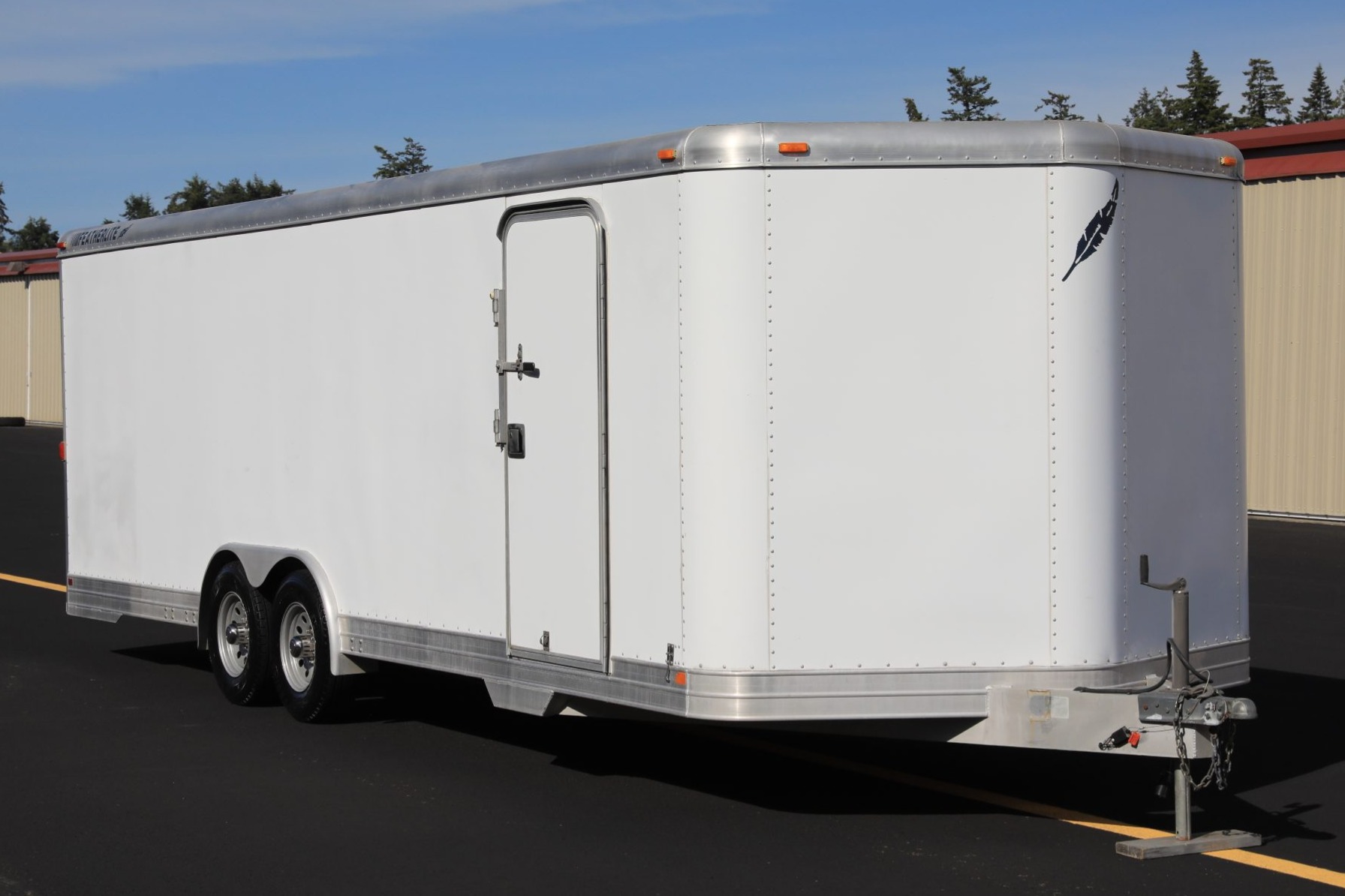 No Reserve: 2000 Featherlite 4926 24′ Enclosed Trailer
