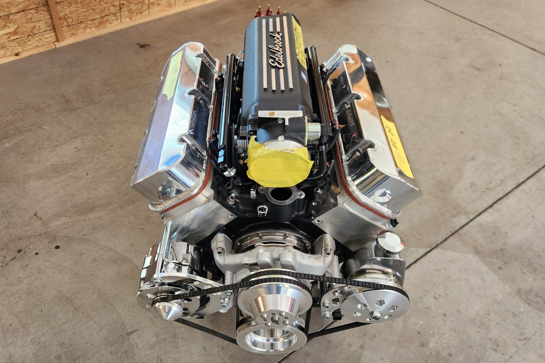No Reserve: Fuel-Injected 572ci Big-Block Chevrolet V8 Engine