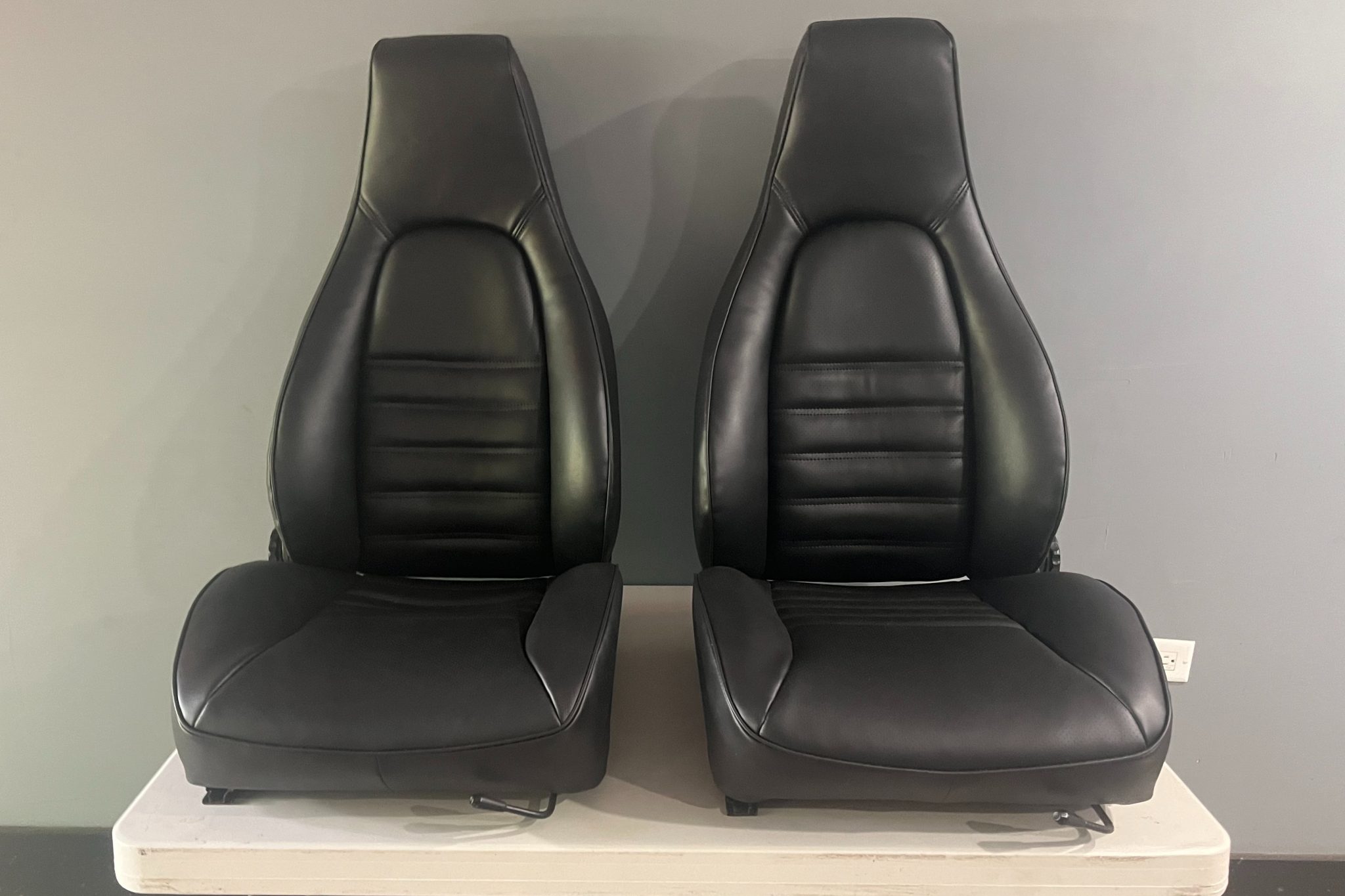 No Reserve: Recaro Sport Seats for Porsche 911