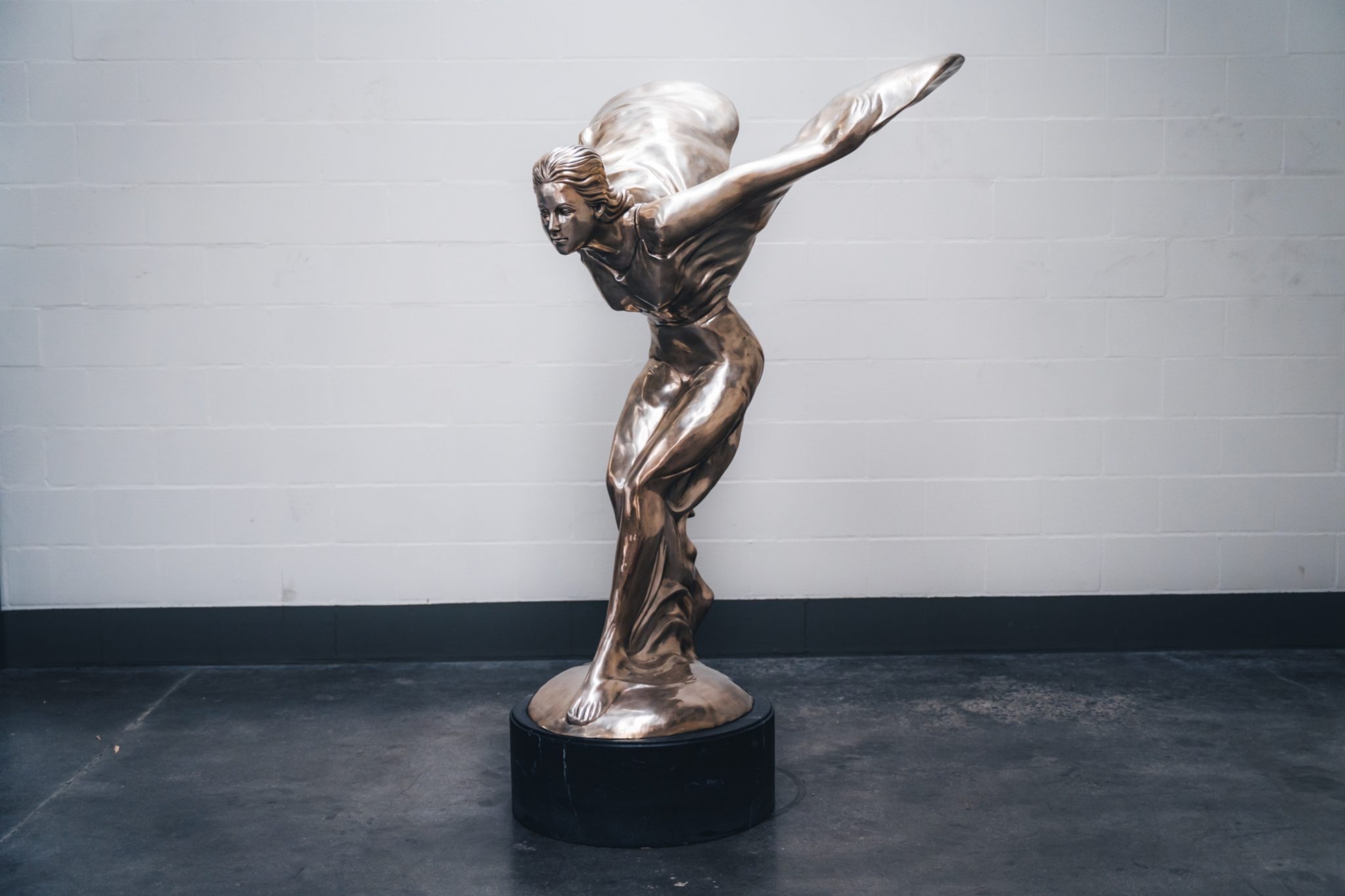 No Reserve: Rolls-Royce “Spirit of Ecstasy” Statue