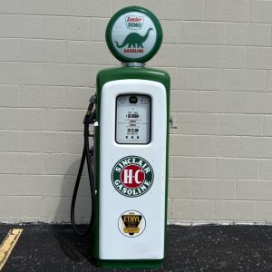 No Reserve: Sinclair-Branded Martin & Schwartz Gas Pump