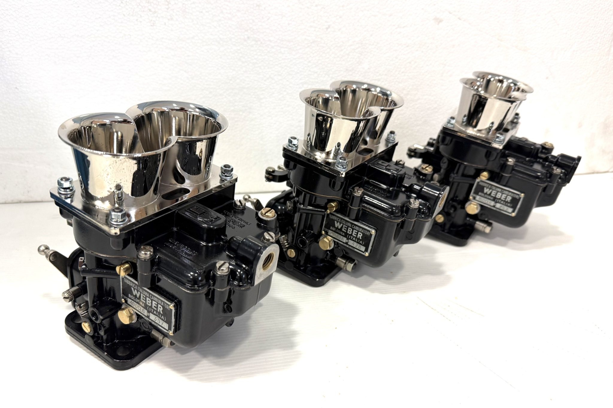 No Reserve: Three Weber 40 DCL 6 Carburetors