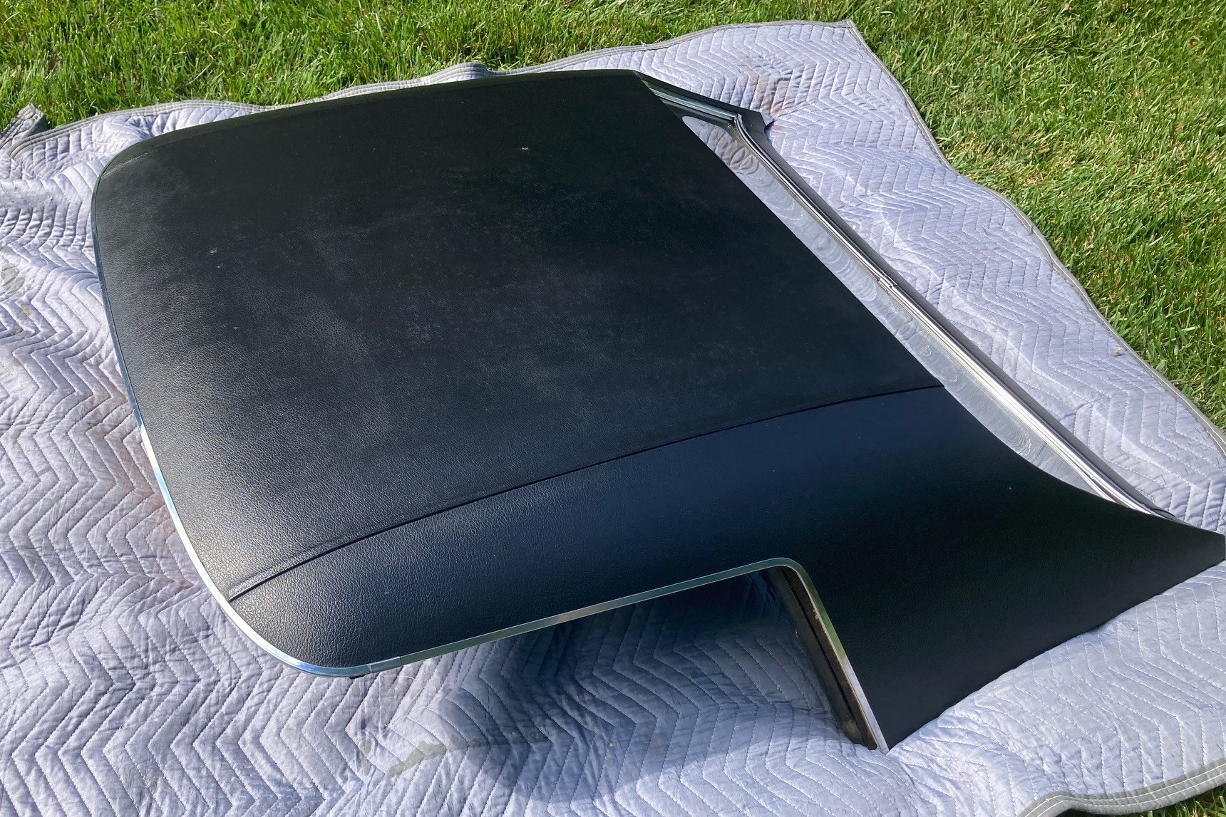 No Reserve: Vinyl-Covered Chevrolet Corvette C3 Removable Hardtop