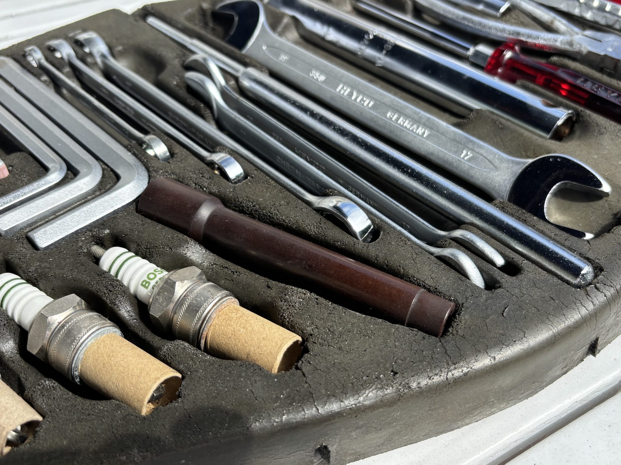 BMW E9/E3 Tool Set and Tray - Image 2