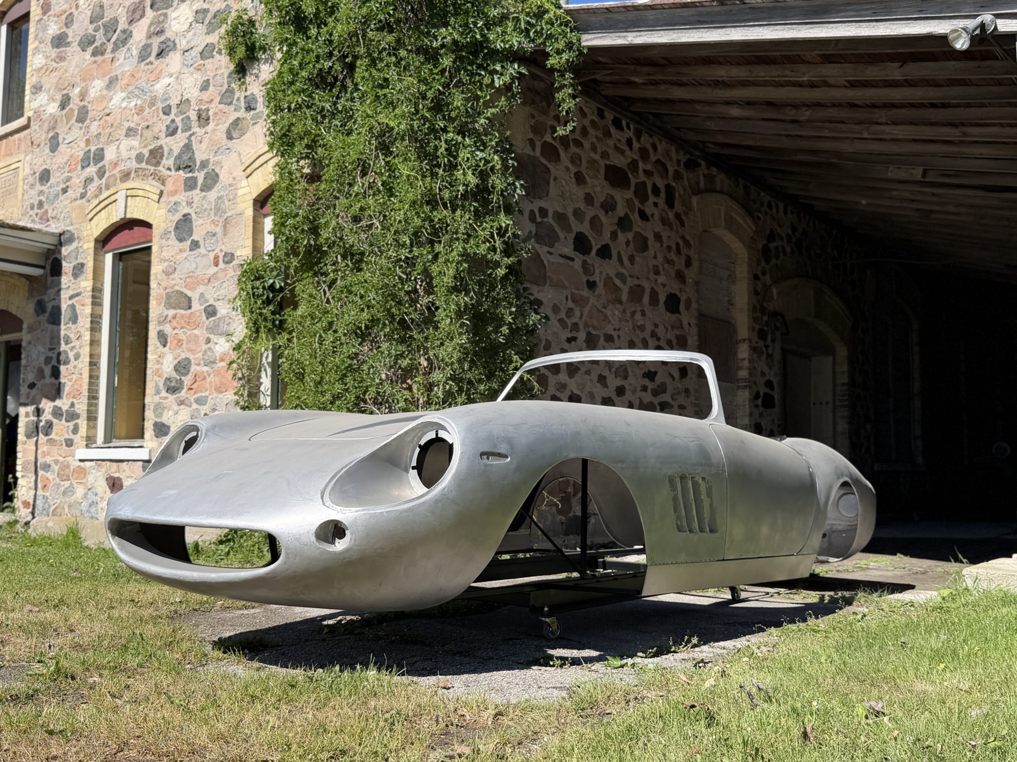 Ferrari 275 GTB/4S “N.A.R.T.” Spyder-Style Body - Image 2