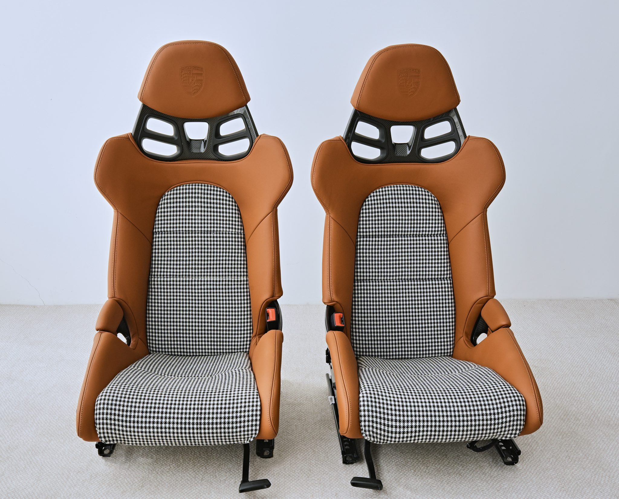 RoW Porsche 992 GT3 Bucket Seats - Image 3