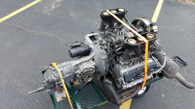 Porsche 911S 2.2L Engine and Transmission - Image 5