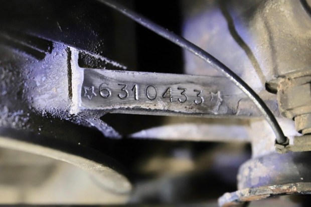 1971 Porsche 911S Engine and Transaxle - Image 5
