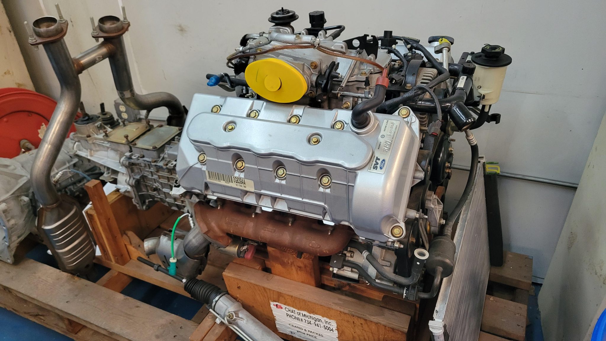 4.6-Liter Ford SVT V8 and 5-Speed Transmission - Image 2