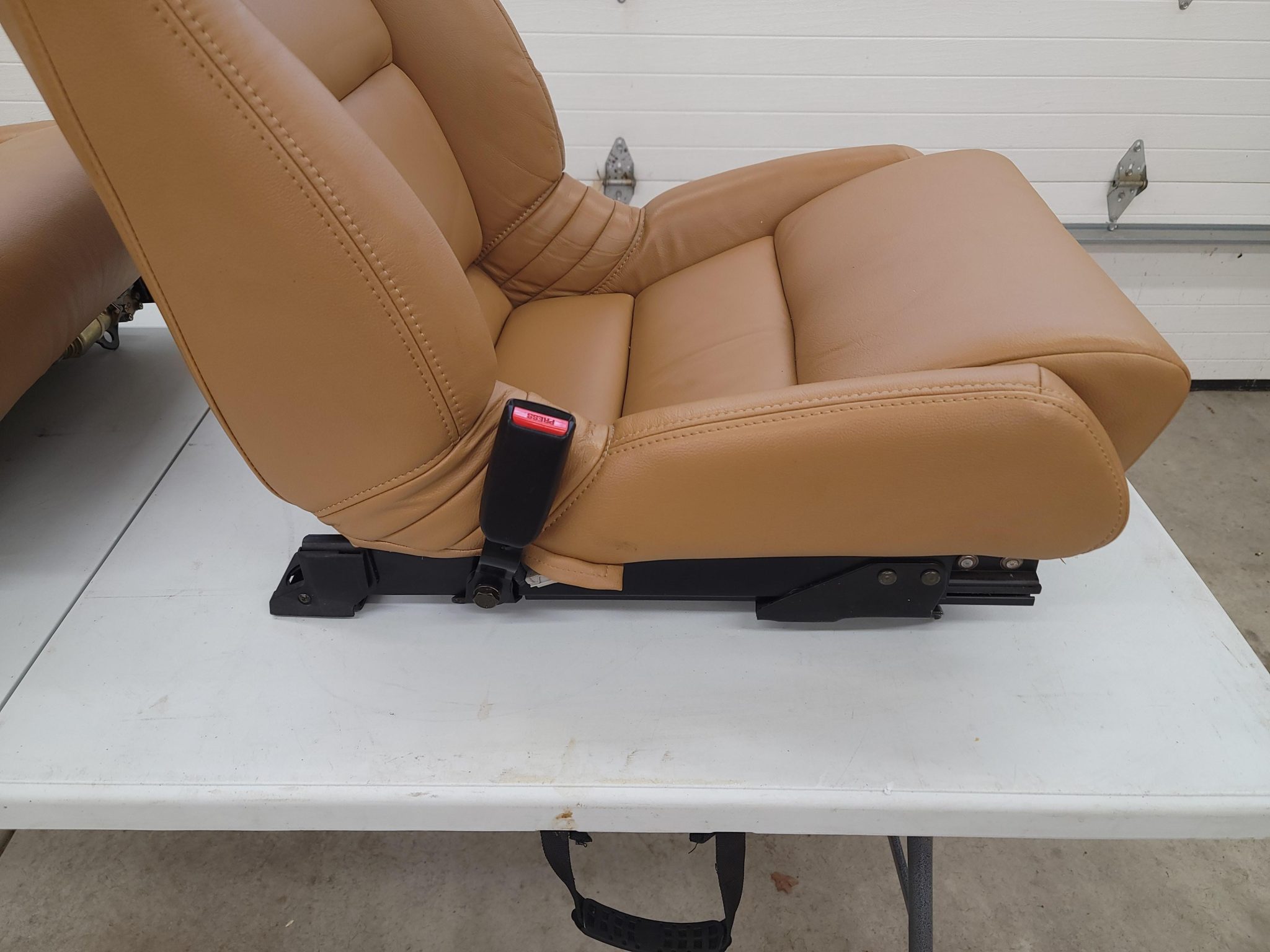 Acura NSX Seats - Image 2