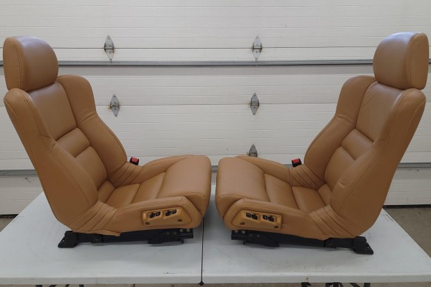 Acura NSX Seats - Image 6