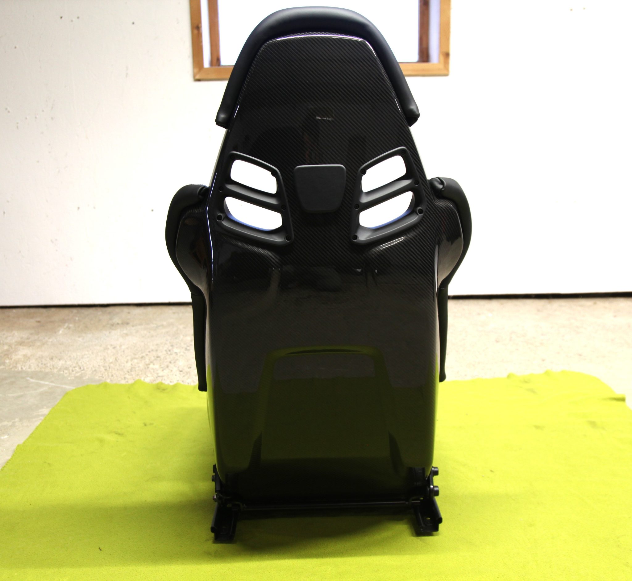 RoW Porsche 992 Bucket Seats - Image 4