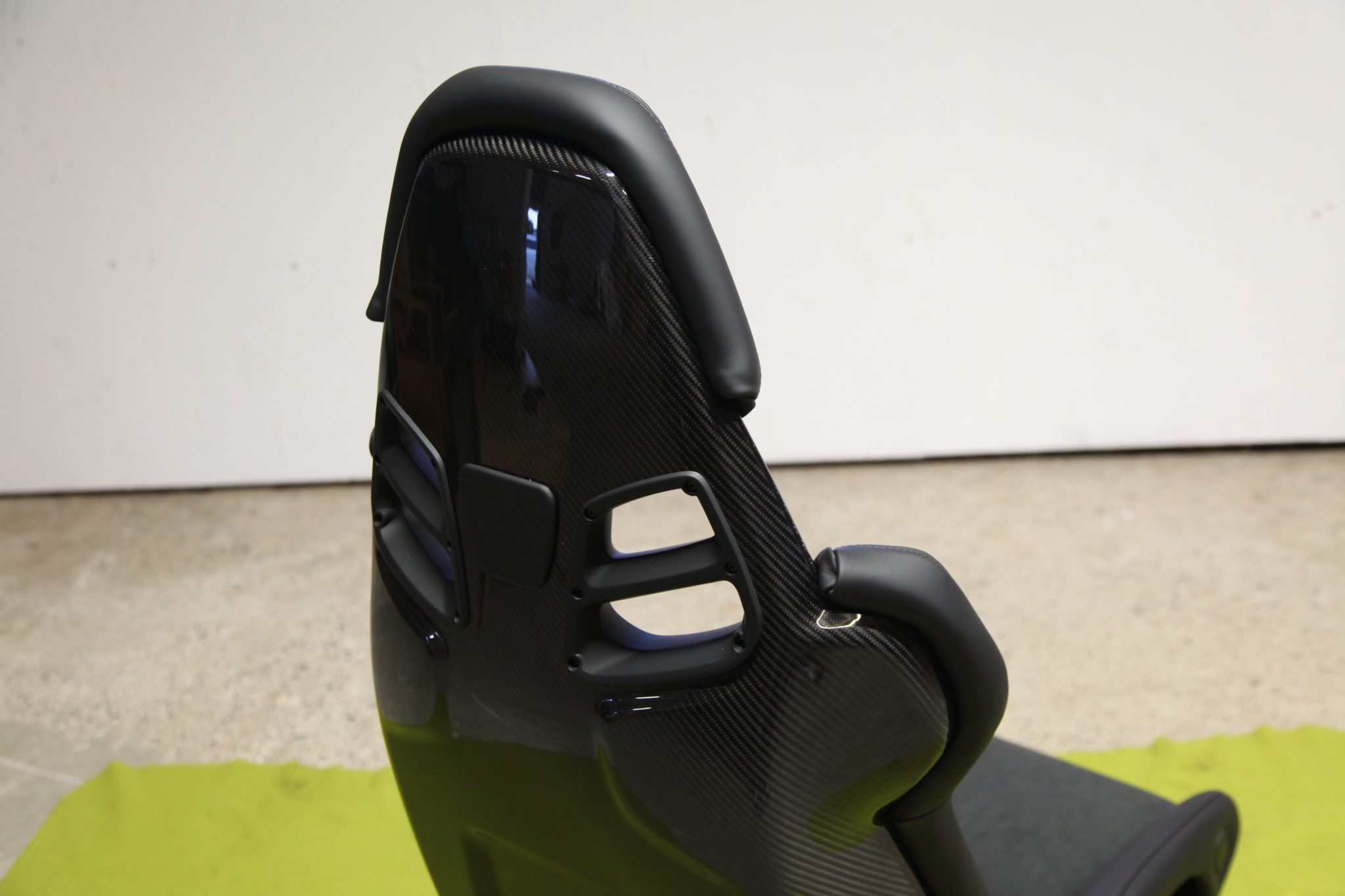 RoW Porsche 992 Bucket Seats - Image 3