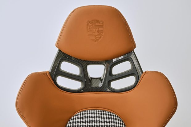 RoW Porsche 992 GT3 Bucket Seats - Image 6