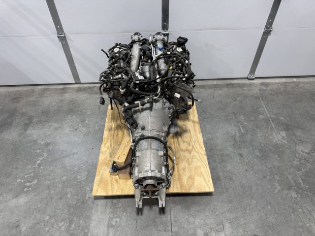 Alfa Romeo Giulia Quadrifoglio Twin-Turbo V6, ZF Transmission, and Parts Collection - Image 4