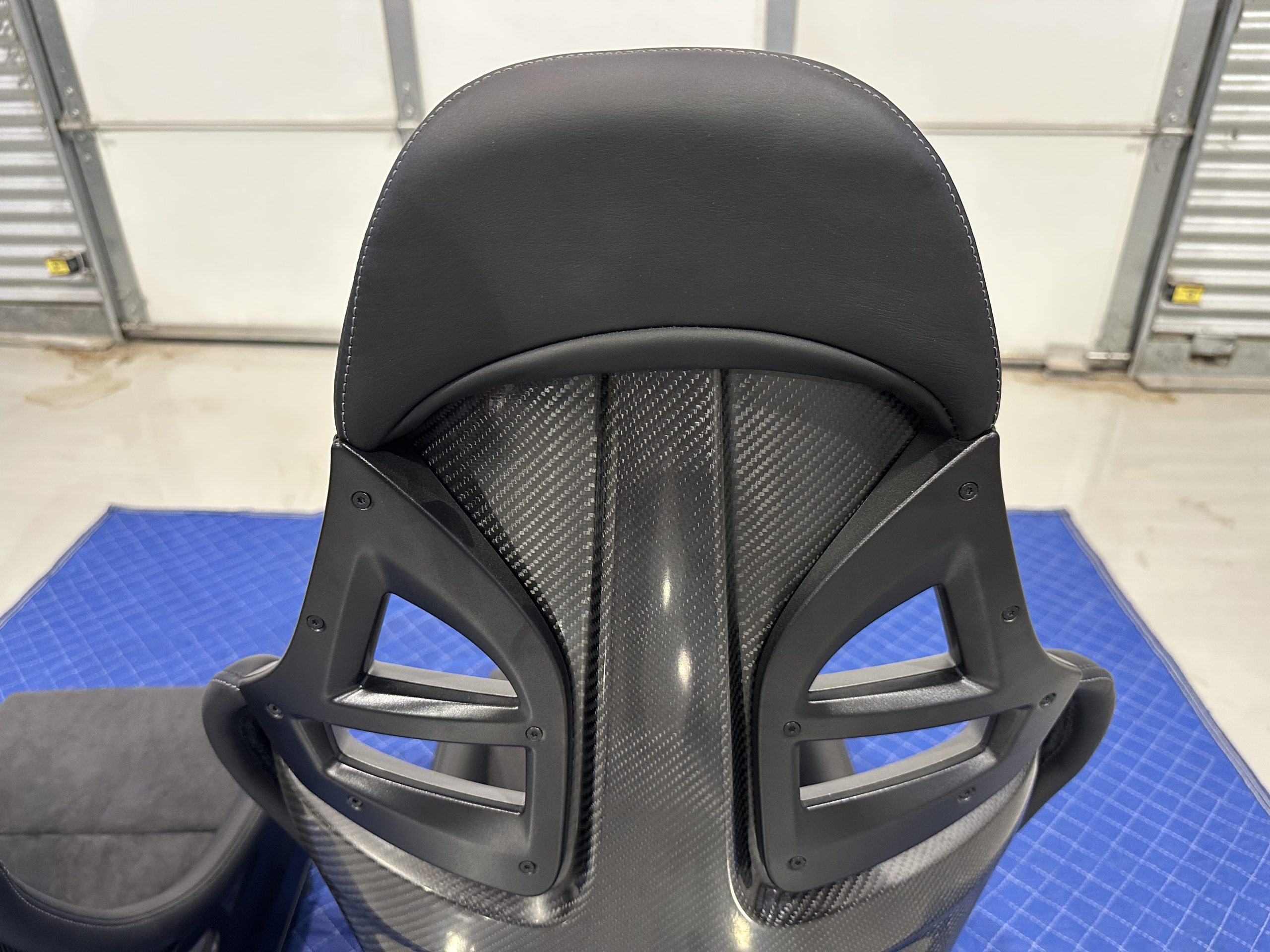 Euro Porsche 997 GT3 Lightweight Bucket Seats - Image 2