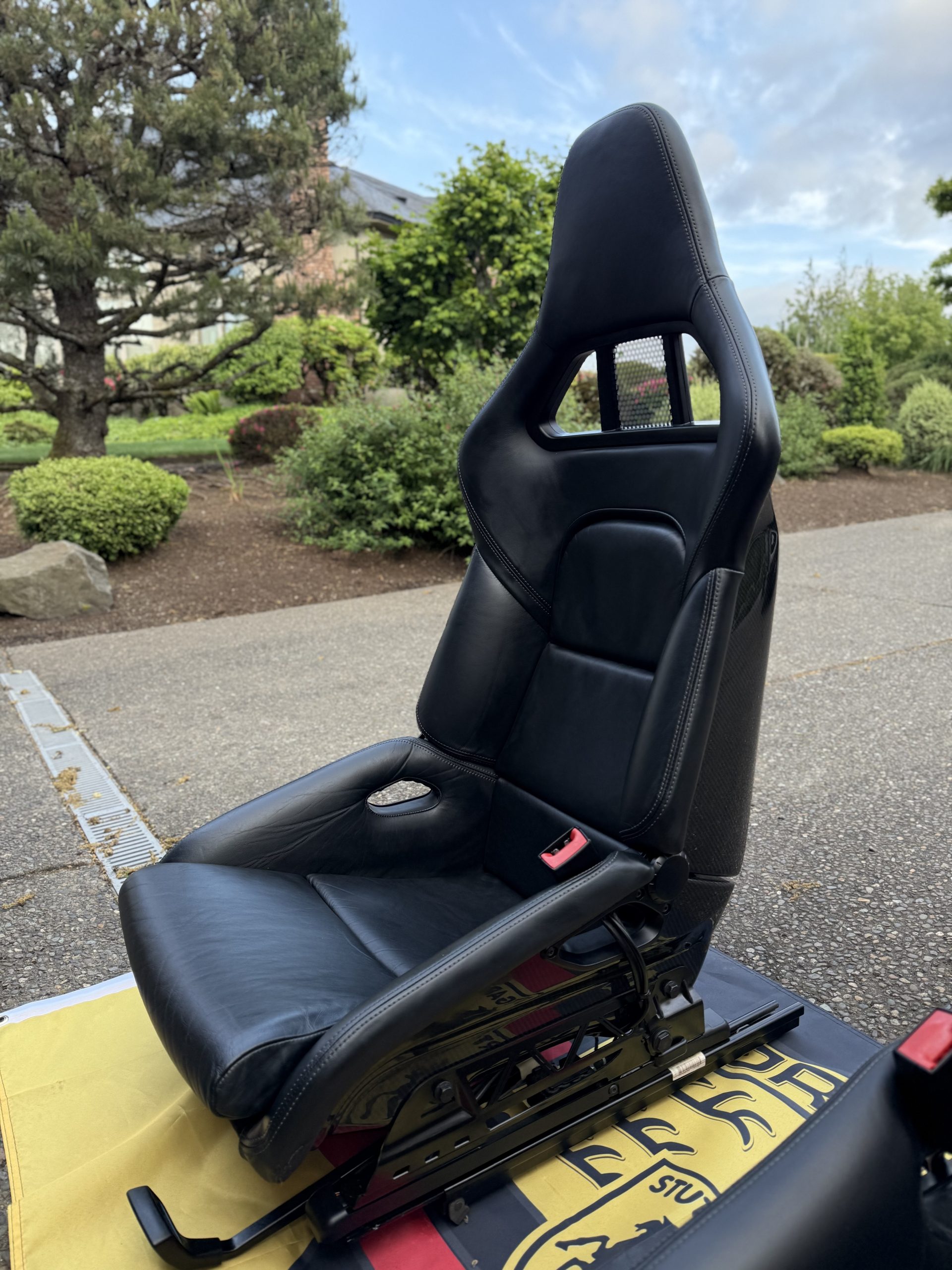 Porsche 997 Sport Bucket Seats - Image 4
