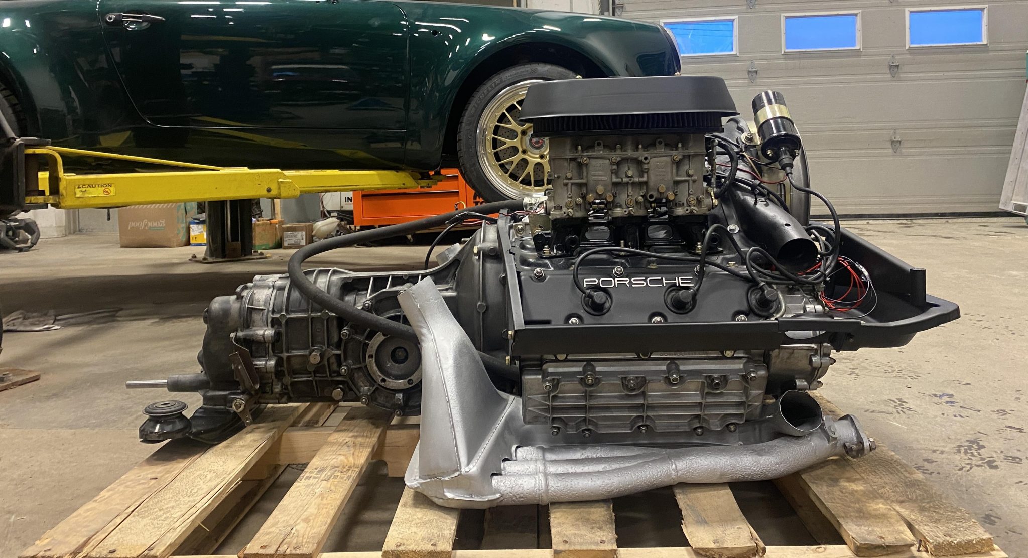 Porsche 911 2.2L Engine and Five-Speed Transaxle - Image 4