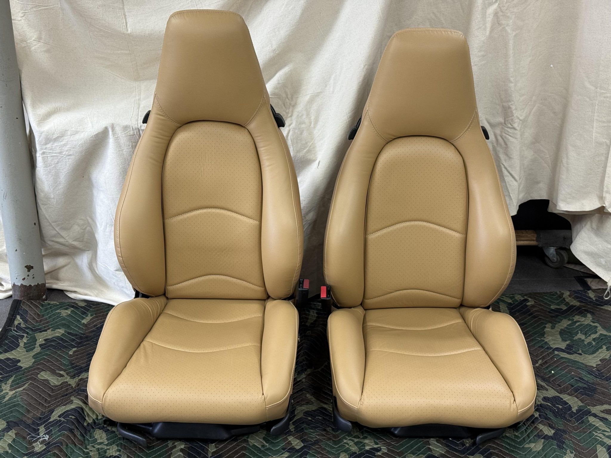 Recaro Sport Seats for Porsche 993 - Image 5