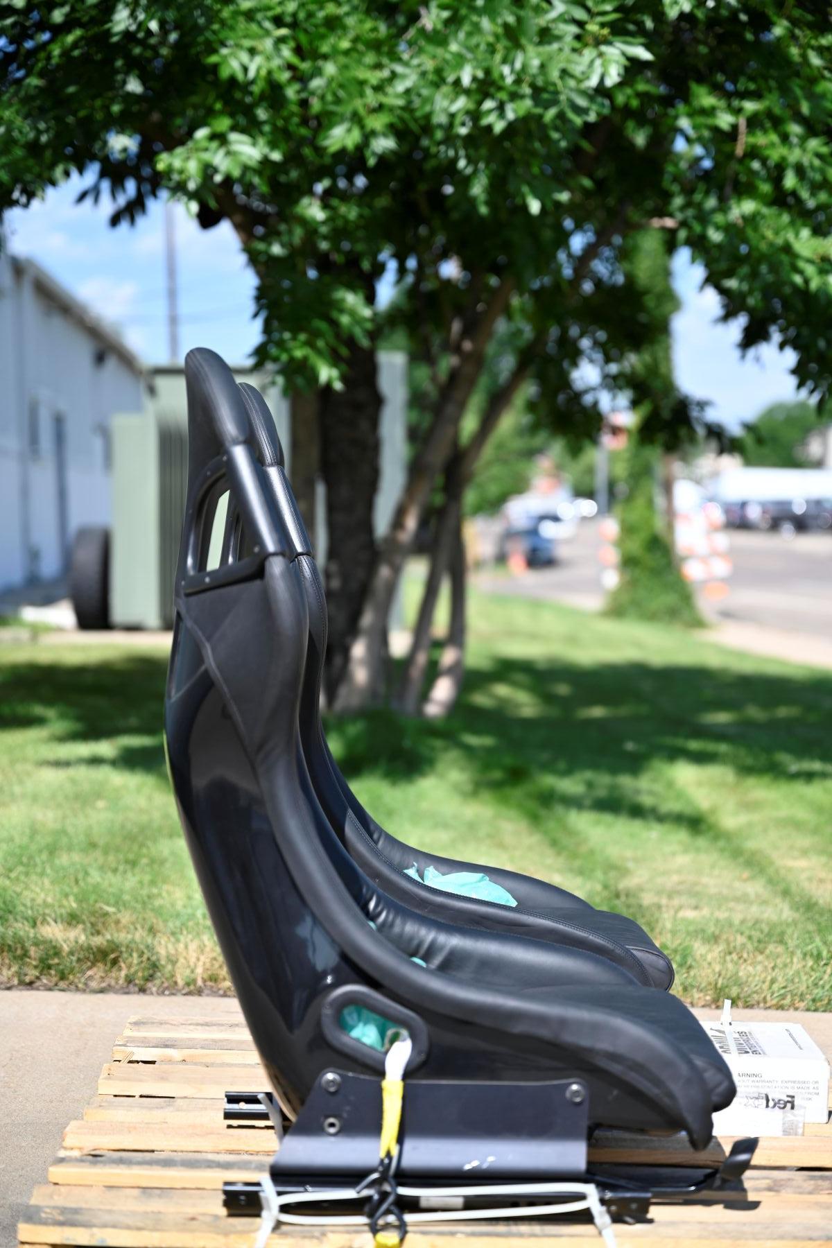 Euro Porsche 996 GT3 Recaro Seats - Image 2