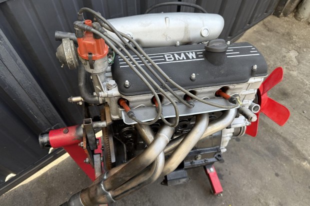 BMW M10 Engine w/Mechanical Fuel Injection and Getrag 5-Speed Gearbox - Image 5