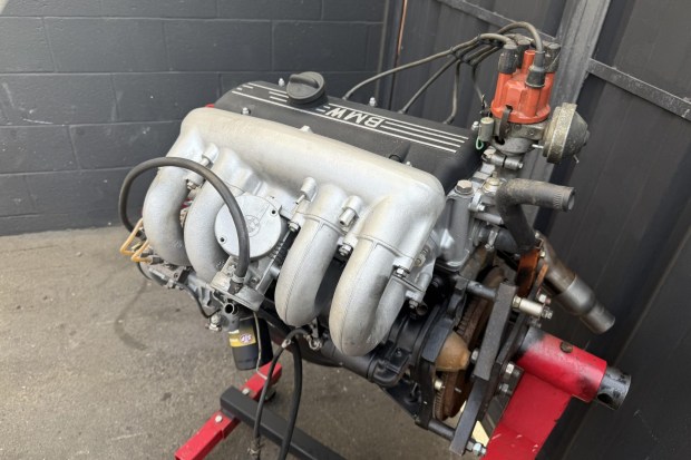 BMW M10 Engine w/Mechanical Fuel Injection and Getrag 5-Speed Gearbox - Image 4