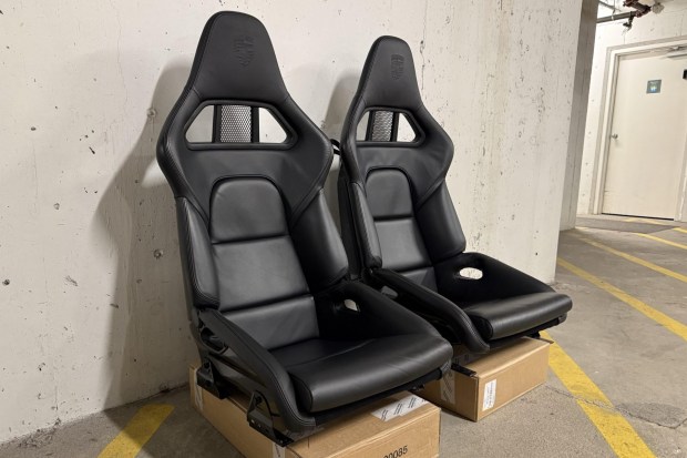 Porsche 997 Sport Bucket Seats - Image 6