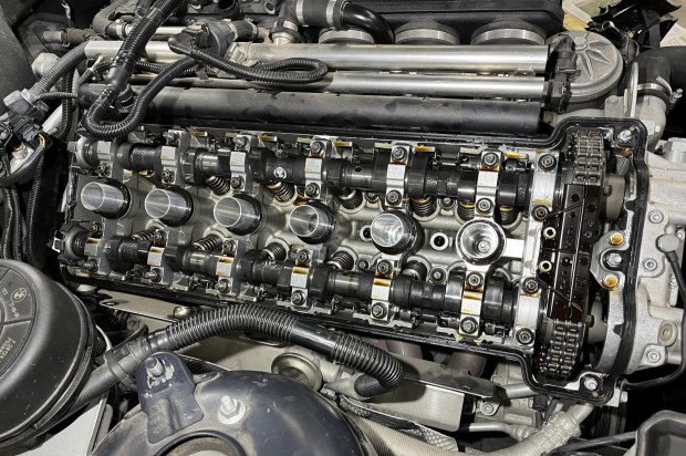BMW S54B32 Engine and 6-Speed Gearbox - Image 5