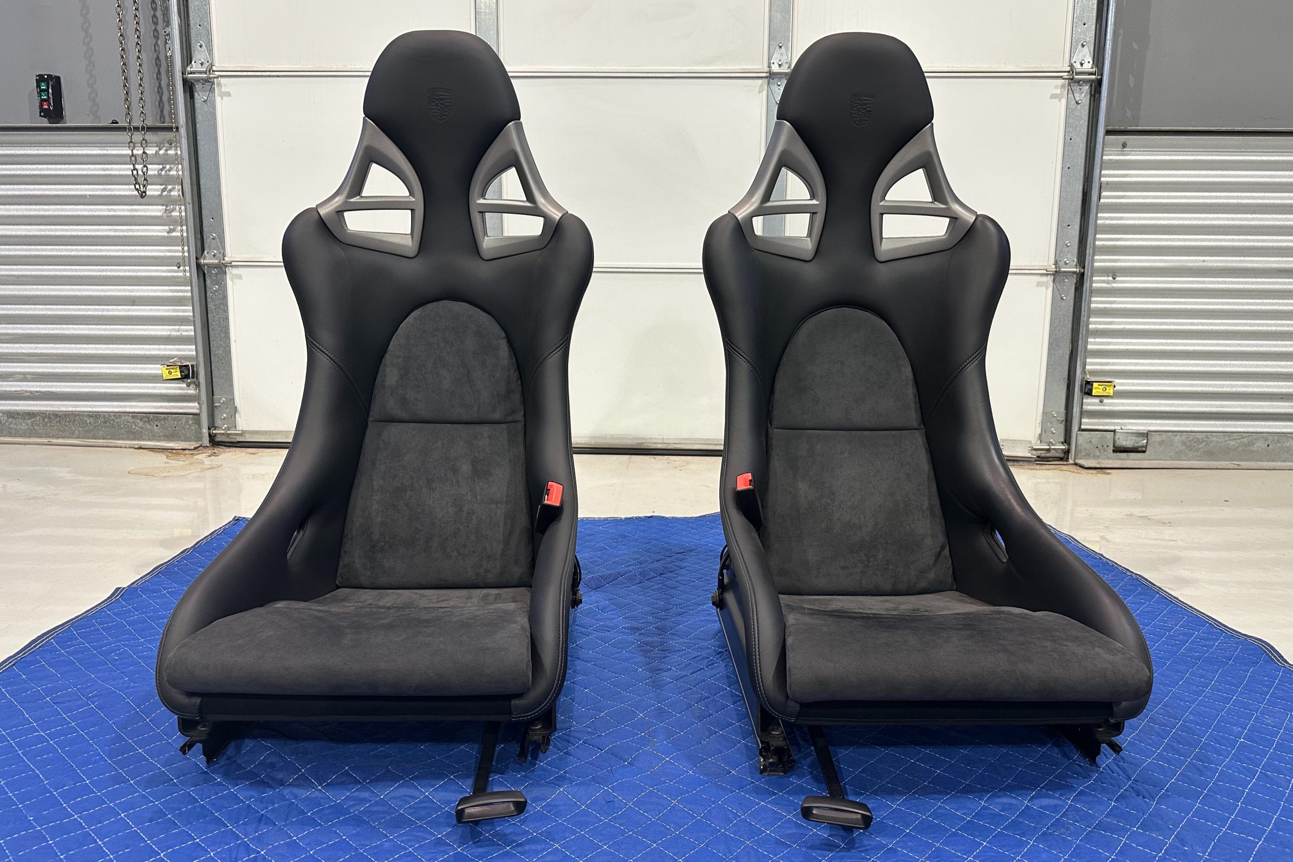 No Reserve: Euro Porsche 997 GT3 Lightweight Bucket Seats