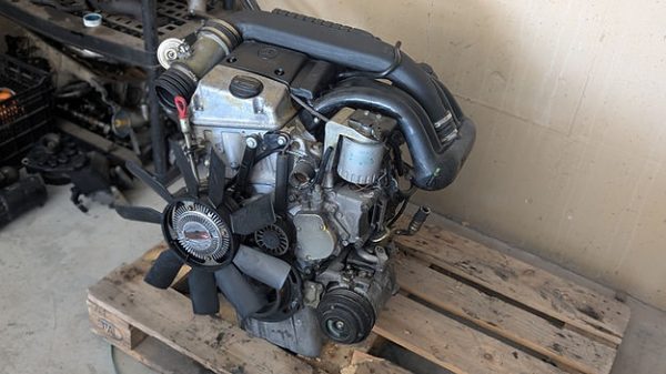 Used Mercedes-Benz OM604 Diesel Engine - Genuine Mercedes-Benz Parts
