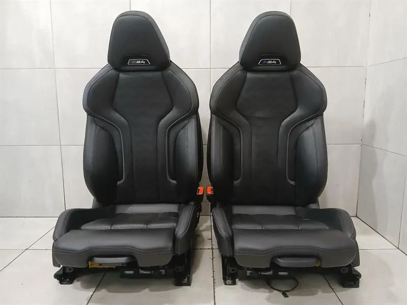 BMW G82 M4 / G22 4 Series Front Sport Seats – Black Leather Interior - Carbon Bucket Seats