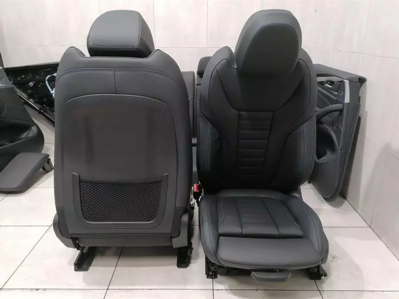 BMW iX3 / X3 G08 M Sport Seats – Black Leather RHD Seat Set (2021) - Carbon Bucket Seats
